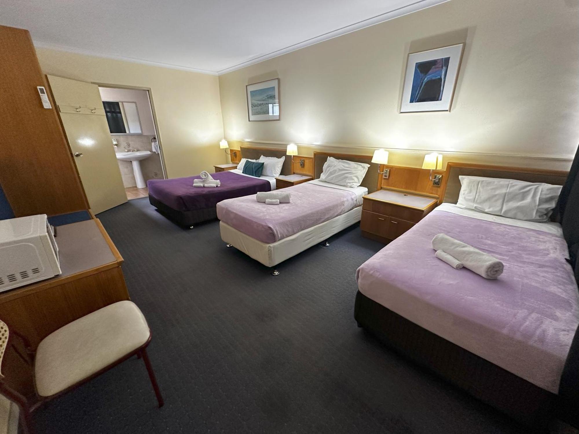 The Q Motel Rockhampton Exterior photo