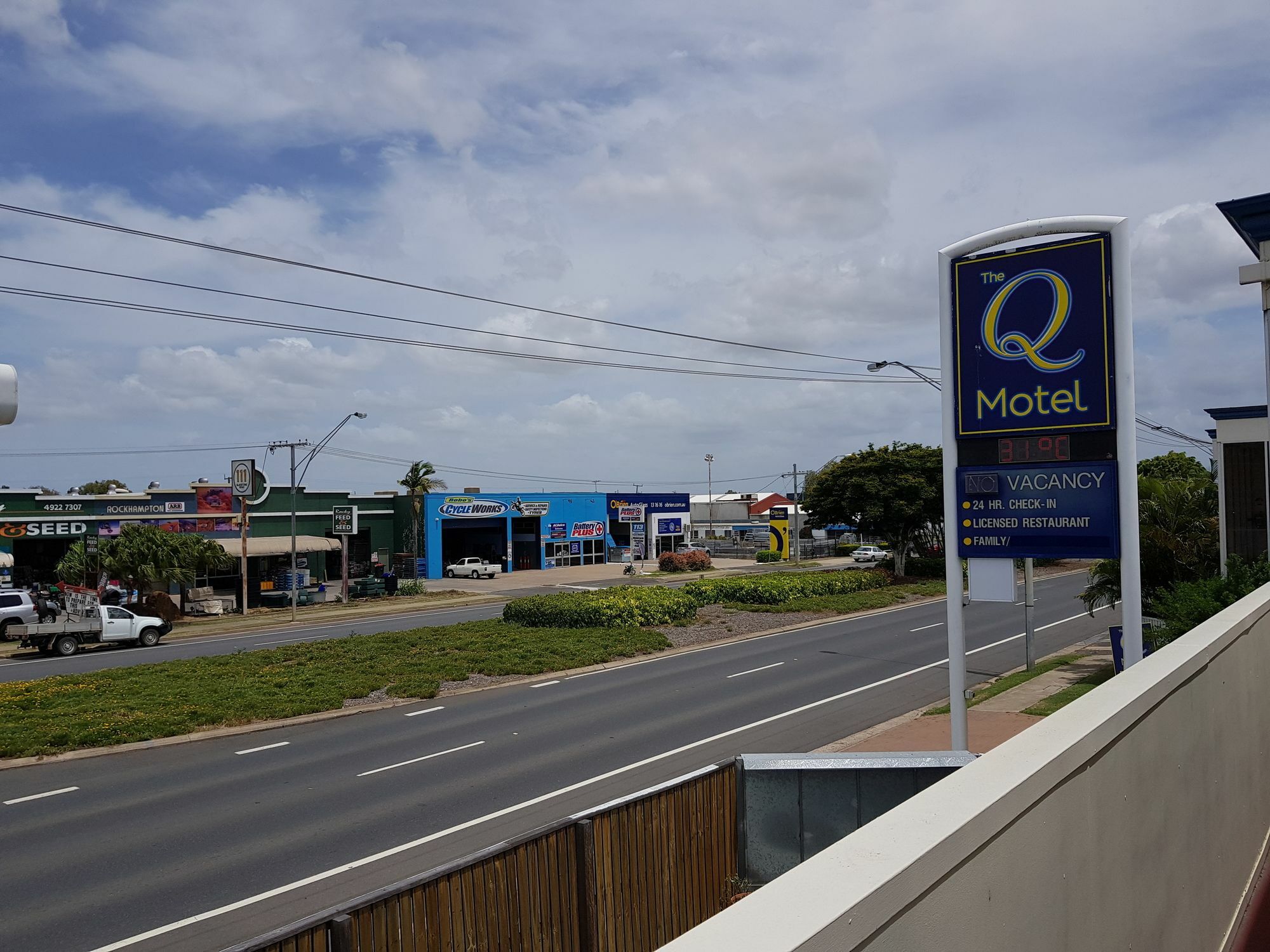 The Q Motel Rockhampton Exterior photo