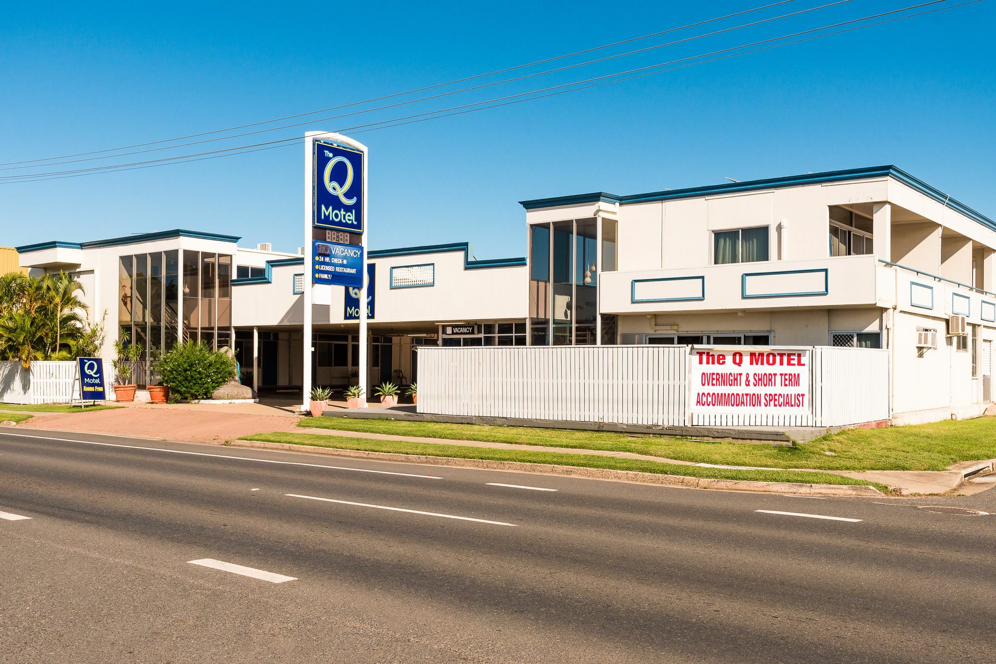 The Q Motel Rockhampton Exterior photo